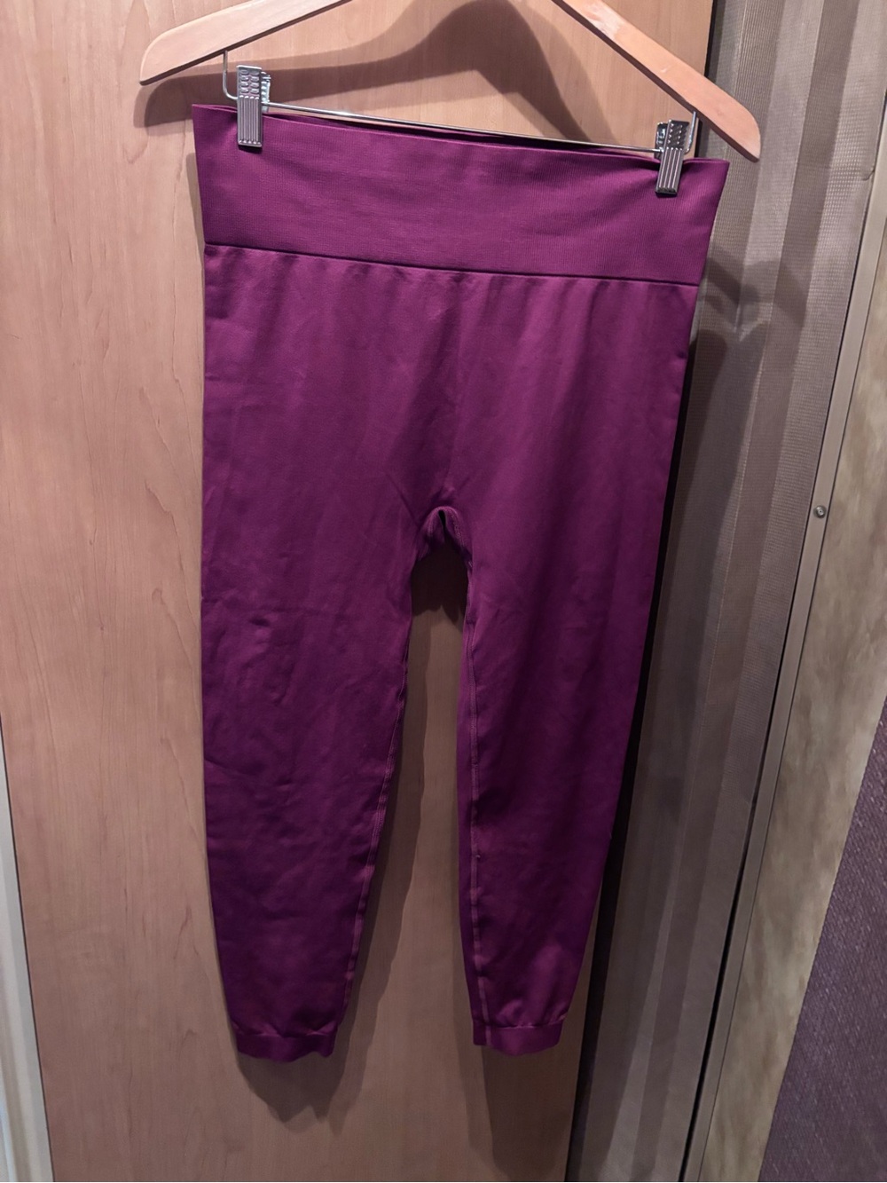 High-Waist red Active Leggings